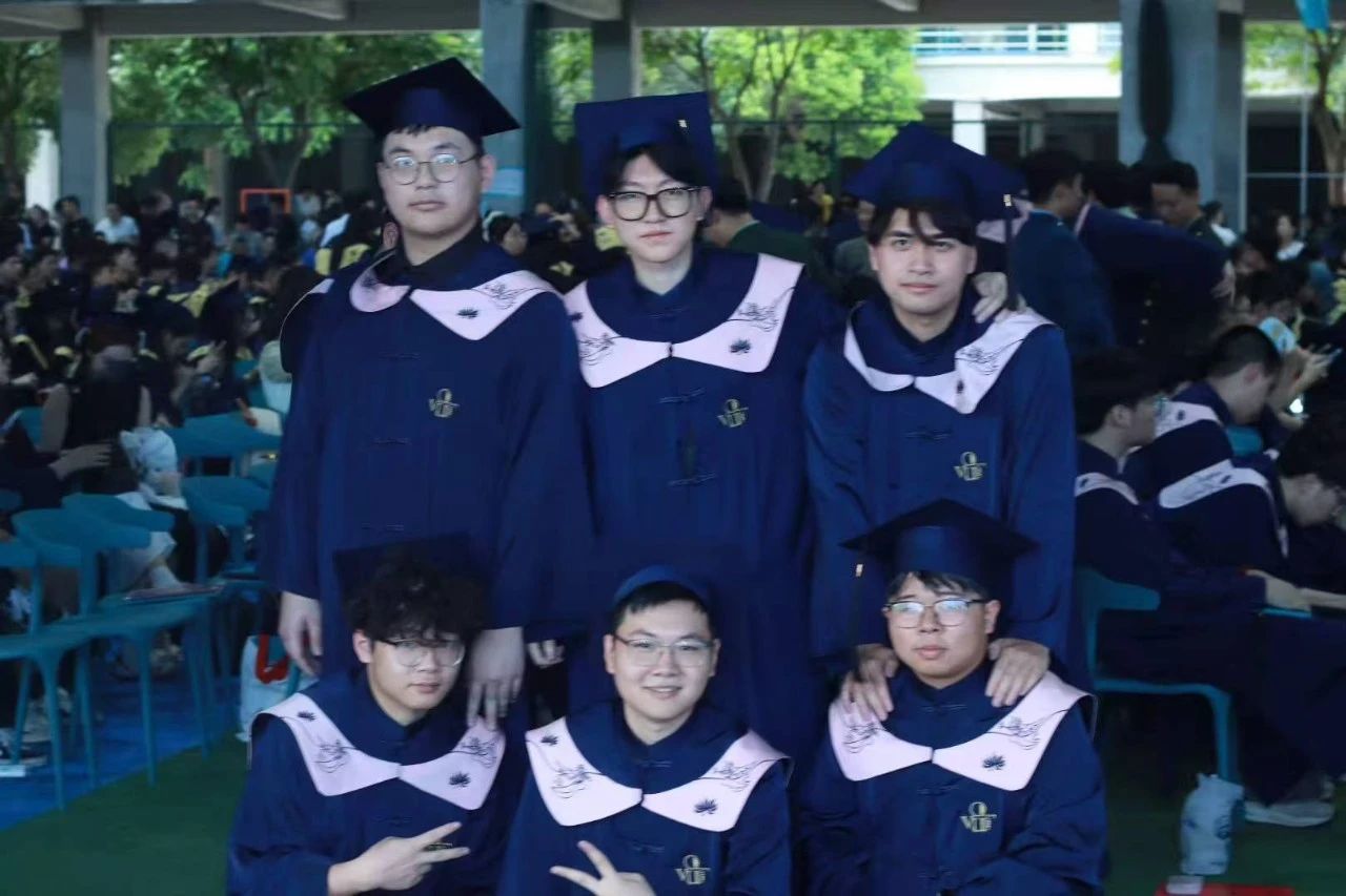 1CE8D