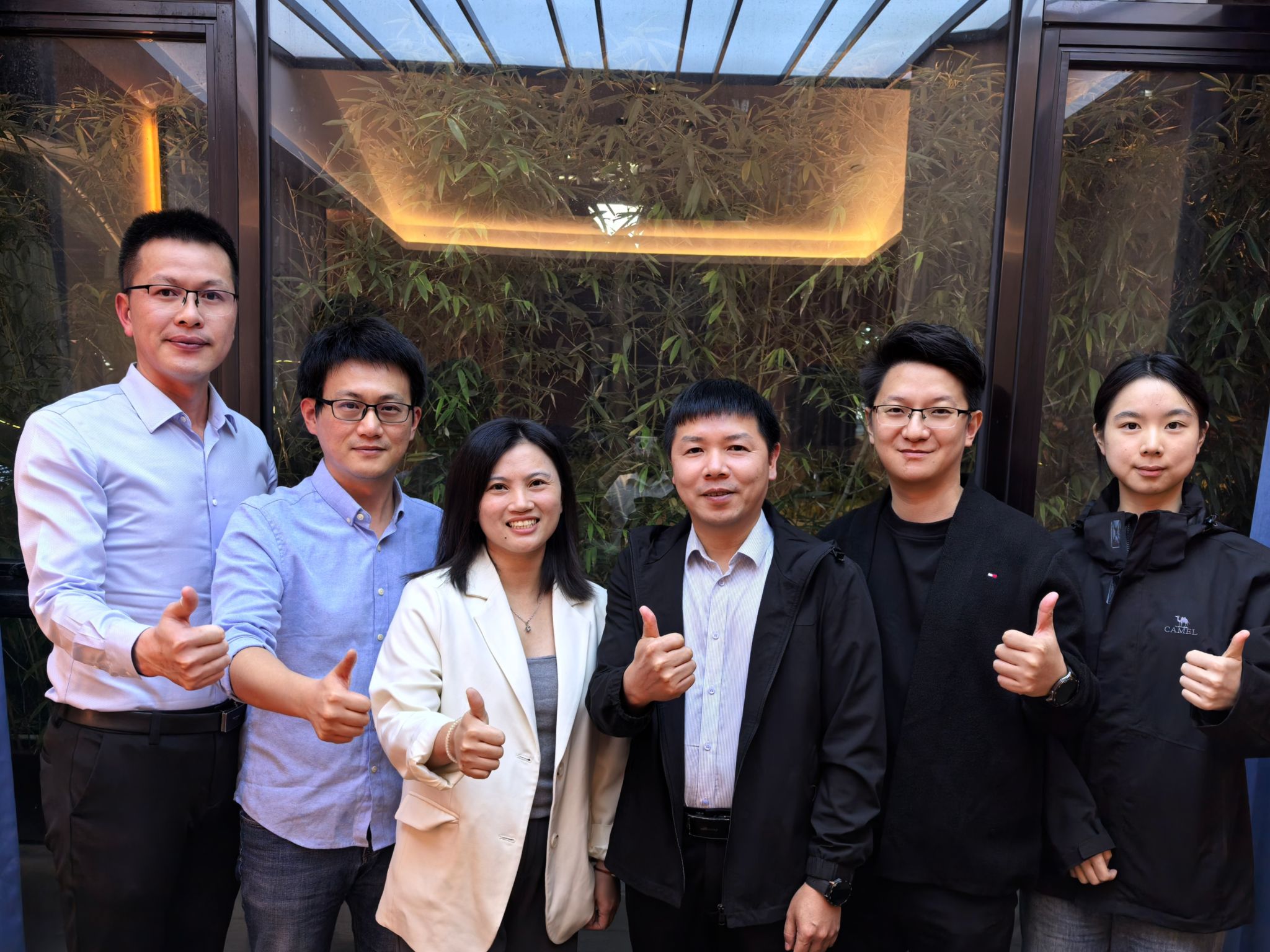 校友总会一行走访厦门校友陈小明、林宇峰、李俏虹