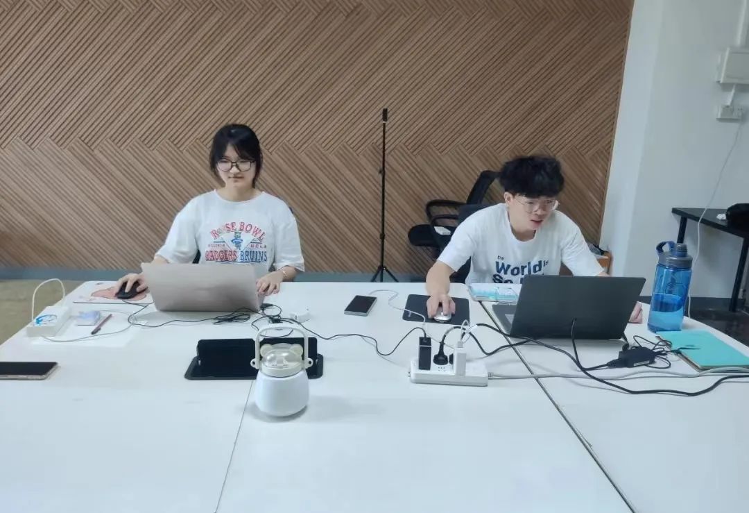 郑伟清6.jpg 郑伟清6.jpg