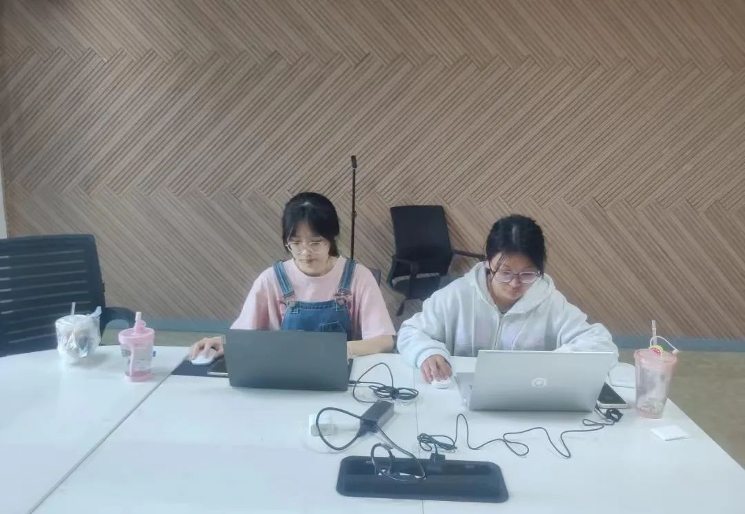 郑伟清7.jpg 郑伟清7.jpg