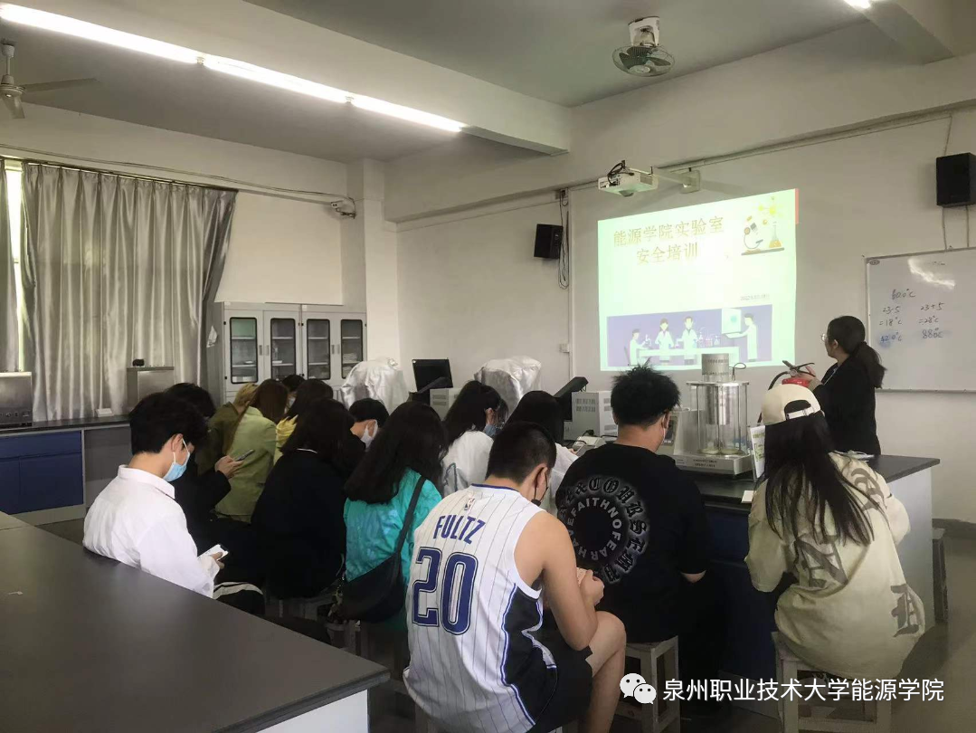 9ebf349bf17b203f633a2cd7d5ecaaf1.png 9ebf349bf17b203f633a2cd7d5ecaaf1.png