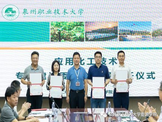 94f80876e0a85cd6d5565bf0ecc4ffde.png 94f80876e0a85cd6d5565bf0ecc4ffde.png