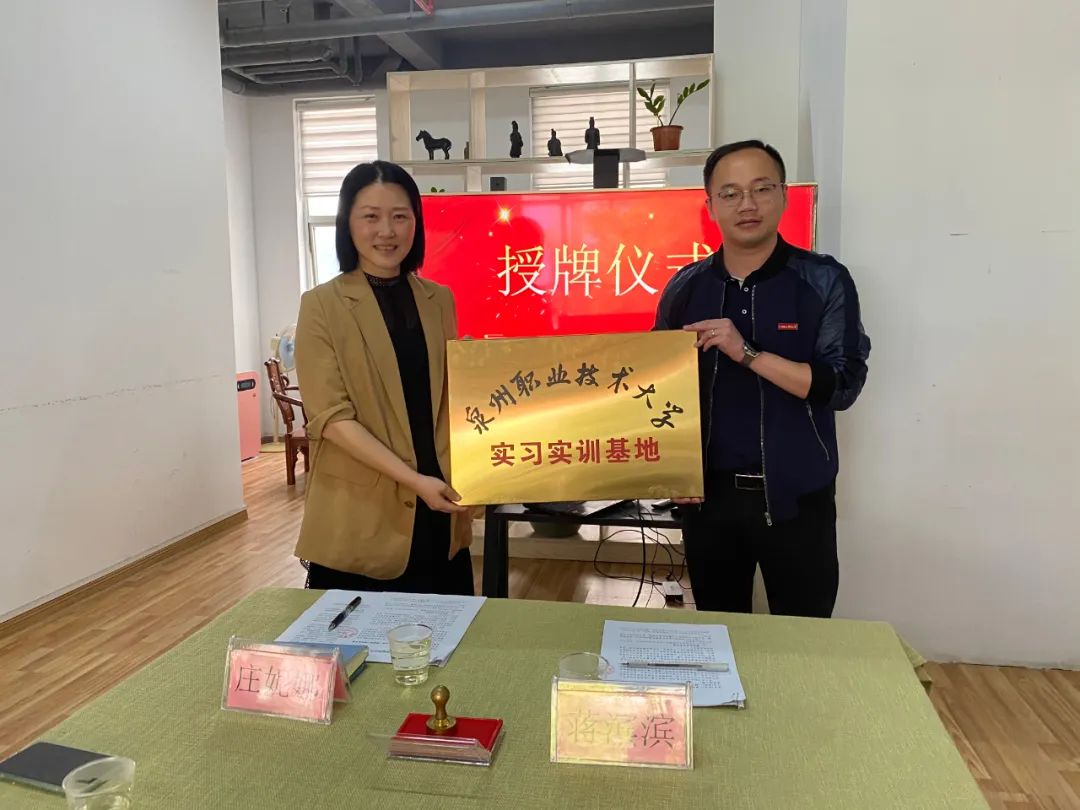 微信图片_20230404200115.jpg 微信图片_20230404200115.jpg