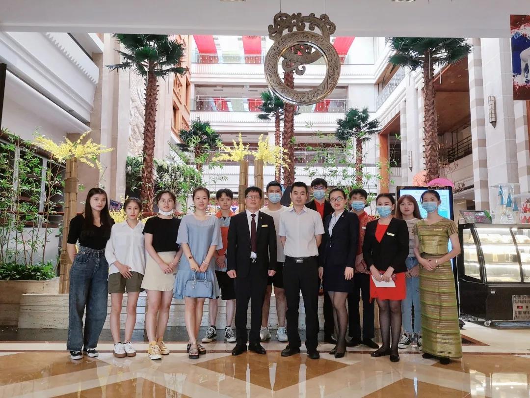 晋江宝龙大酒店.jpg