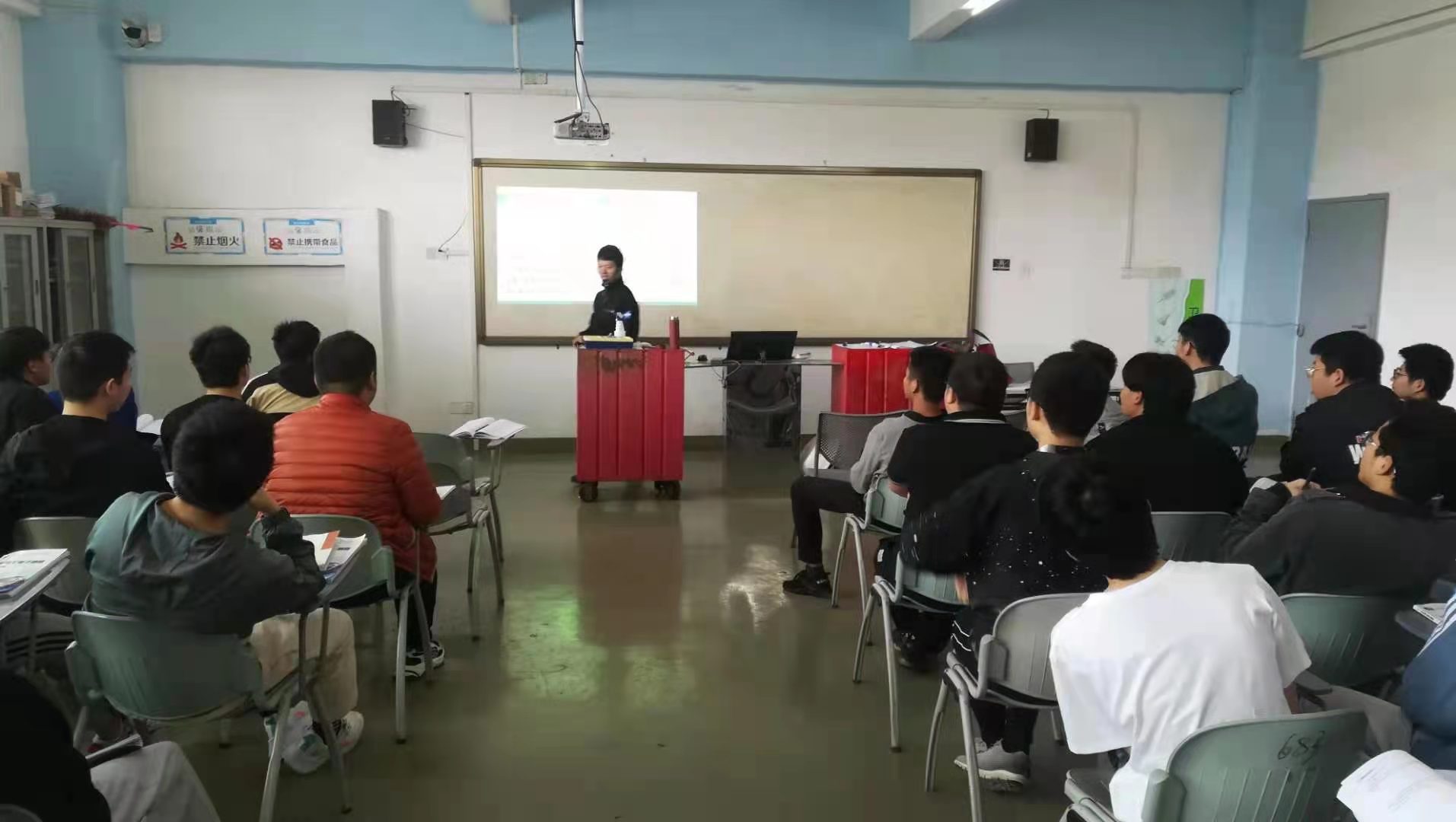 微信图片_20210505225244.jpg 微信图片_20210505225244.jpg